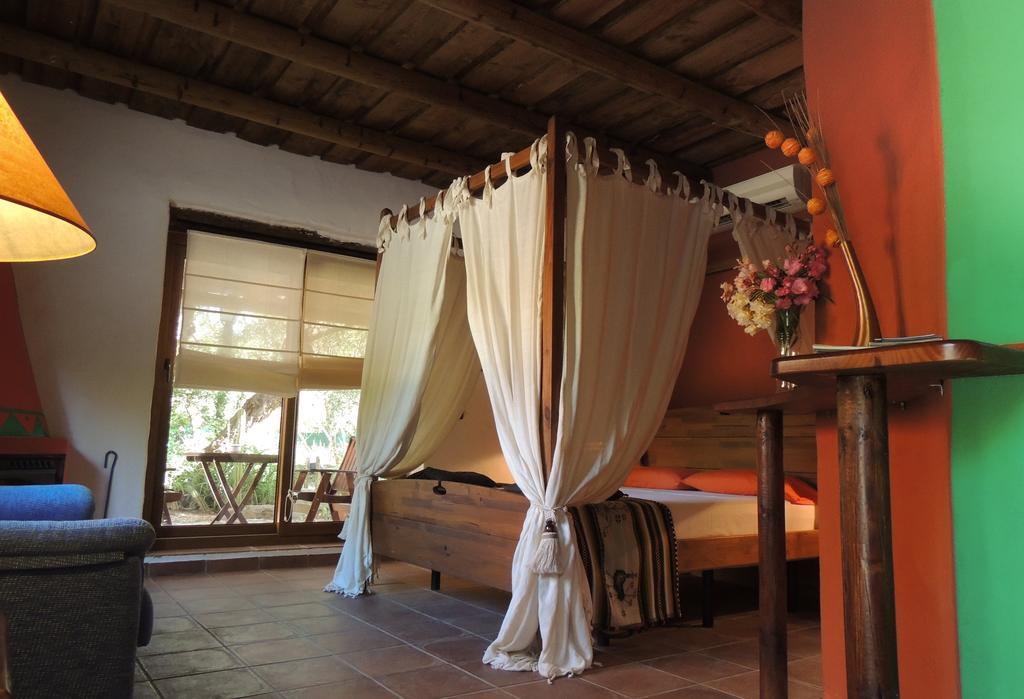 Tikal Boungalows Hotel Malcocinado  Ngoại thất bức ảnh
